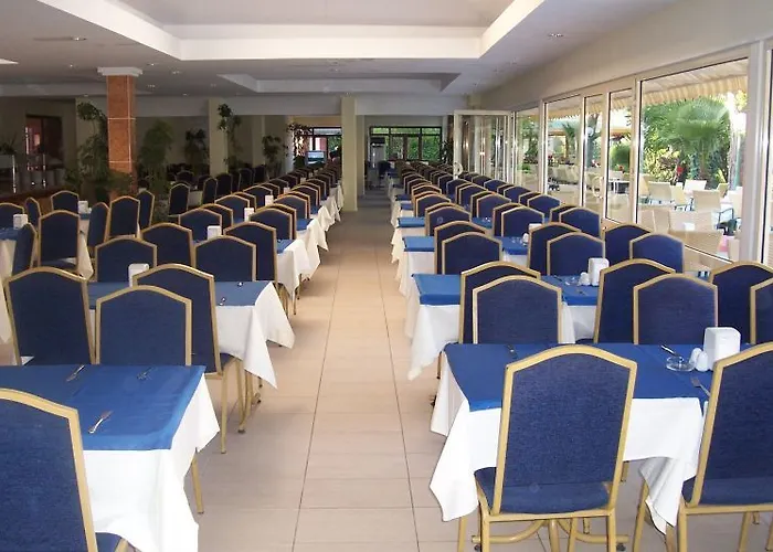 Club Golf Отель 4*